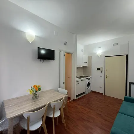 Daire San Giovanni's Cozy Roma